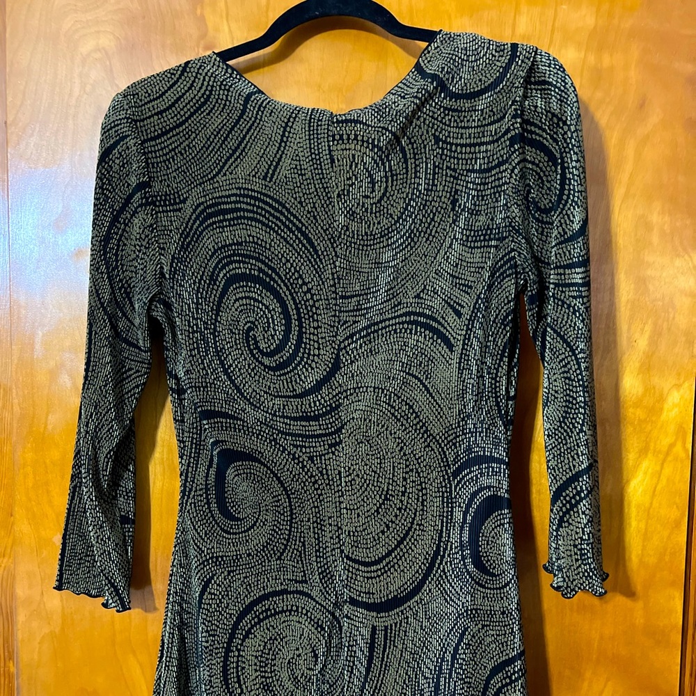 Connected apparel small dress top